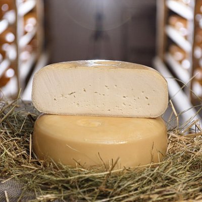 Козиний сир "Козівський класичний", 1000 грн/кг 116 фото